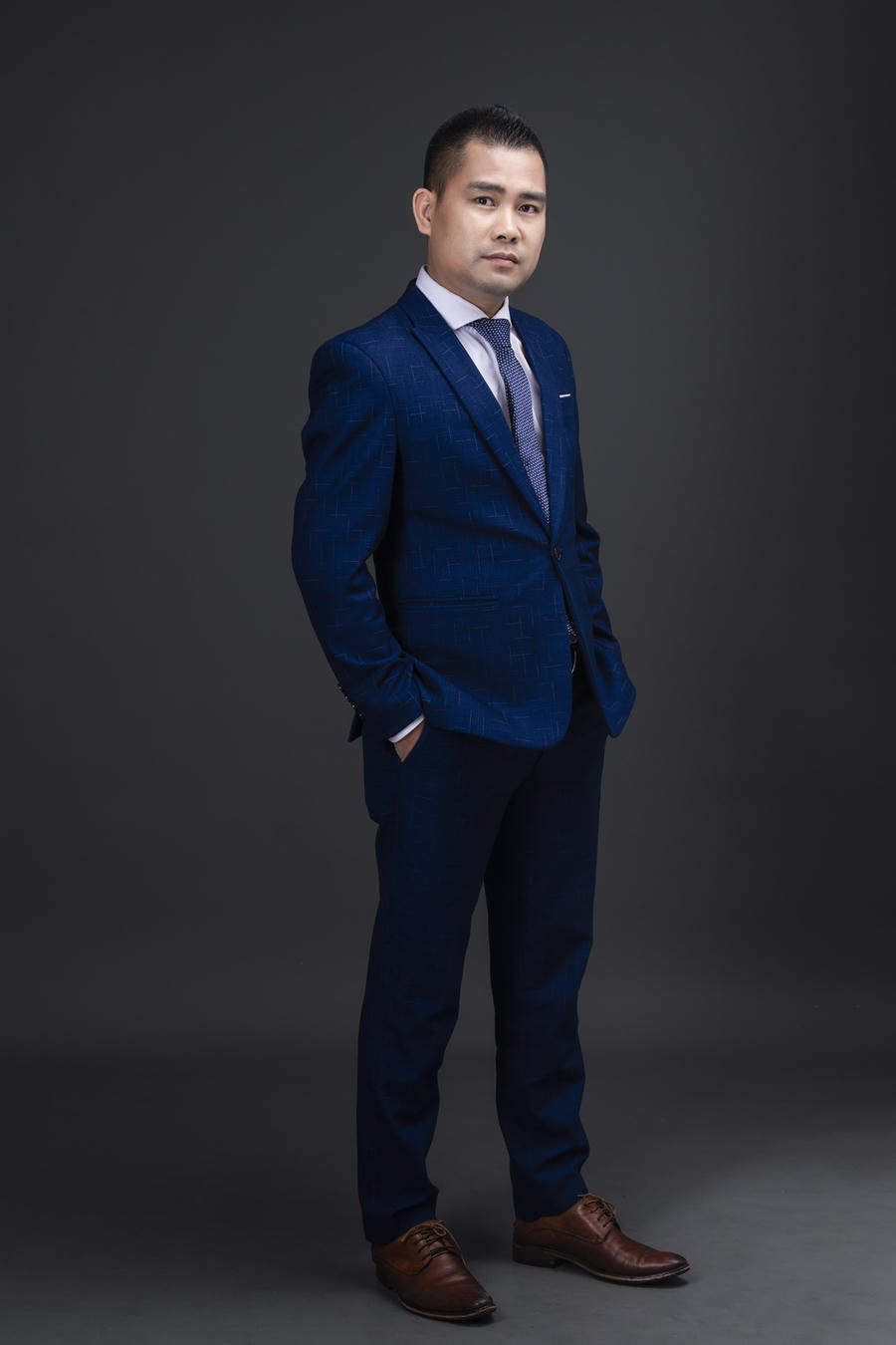 Doanh nhân Nguyễn Văn Nhiên tự tin đưa An Nhiên PRODEZI trở thành một trong những thương hiệu nội thất, ván sàn uy tín tại Việt Nam