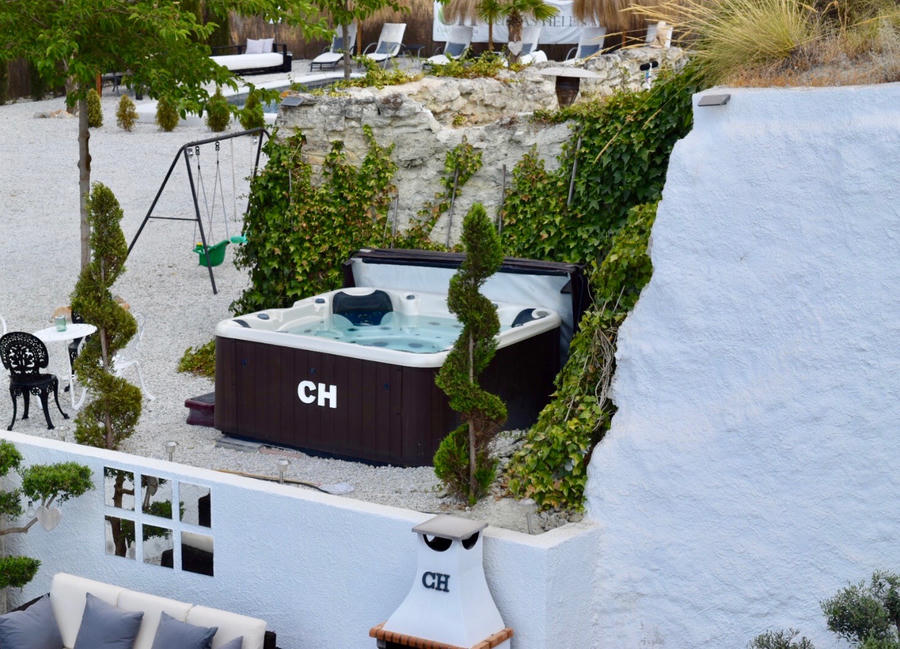 Ảnh: Cuevas Helena