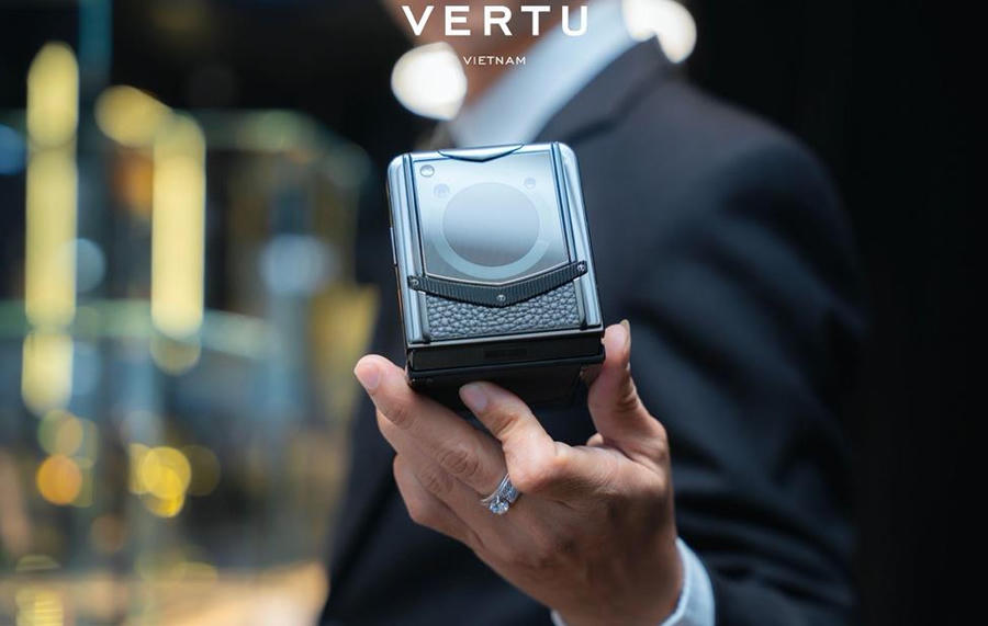 Mẫu điện thoại gập đắt nhất thế giới sẽ chính thức ra mắt tại Việt Nam vào đầu năm 2025.&nbsp;