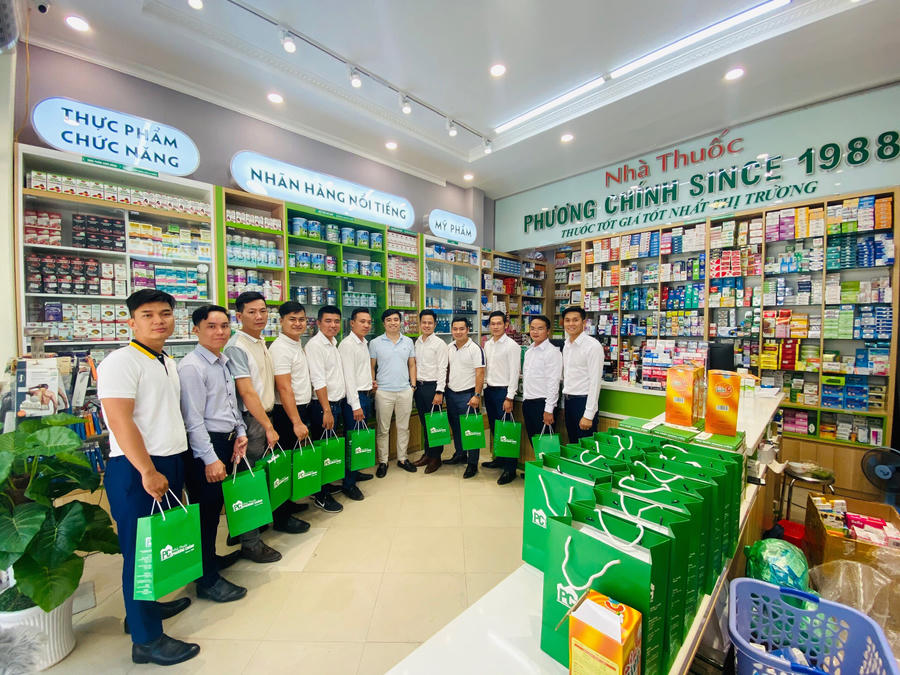 Các CEO nhãn hàng nổi tiếng tới tham quan và lắng nghe chia sẻ về mô hình kinh doanh của Nhà thuốc Phương Chính