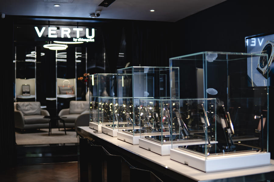 Không gian trải nghiệm chuẩn Vertu England tại Flagship Store Vertu Việt Nam.
