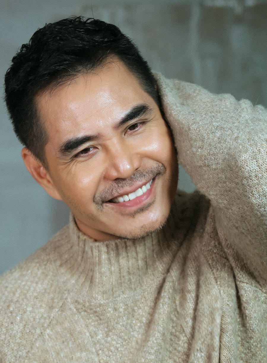 Ít ai biết rằng, ngoài nghệ thuật, Trung Dũng có đam mê với kinh doanh ẩm thực (Ảnh: Delavon Studio).