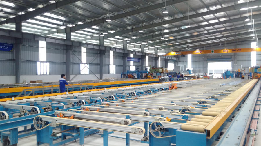 Dây chuyền đùn ép công suất lớn lên đến hàng trăm nghìn tấn nhôm/năm