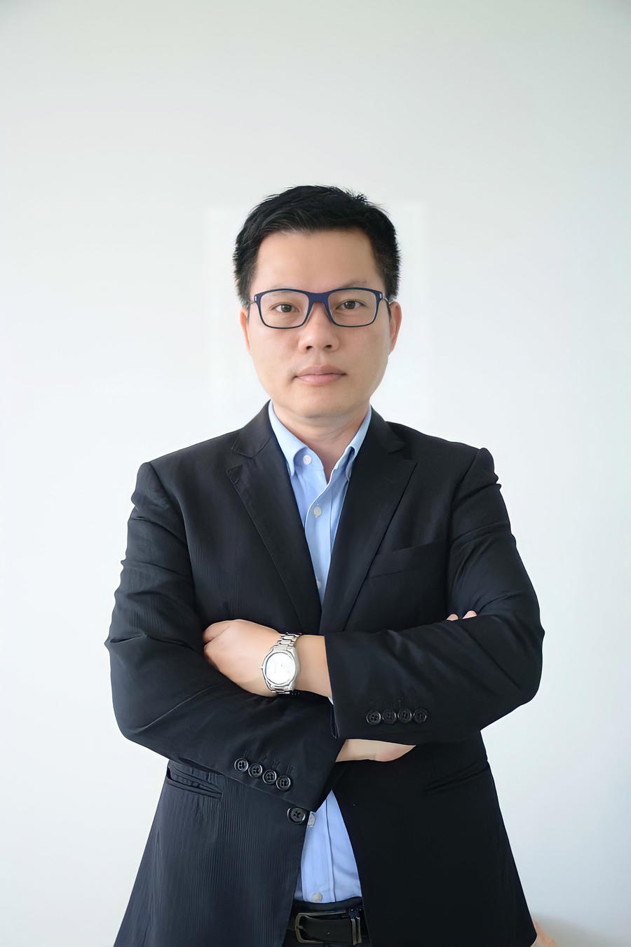 Nguyễn Việt Hưng - Chủ tịch HĐQT; Giám đốc Công ty Cổ phần Lenbiz