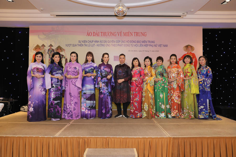 Chương trình Áo dài thương về miền Trung được tổ chức ở Hà Nội, Sài Gòn gây tiếng vang lớn và mang về rất nhiều giá trị thiết thực.