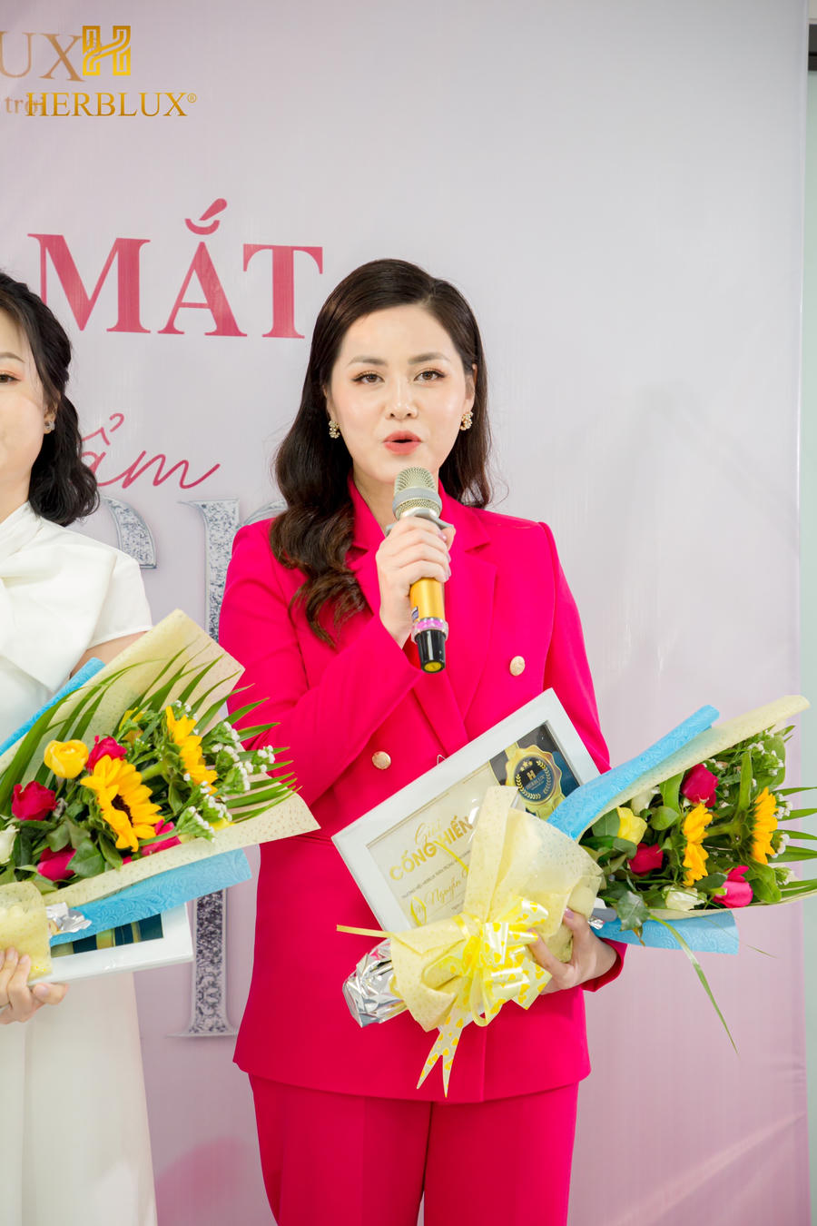 &nbsp;CEO Nguyễn Thuỳ Trang trong sự kiện ra mắt 2 sản phẩm mới Queen & White&nbsp;