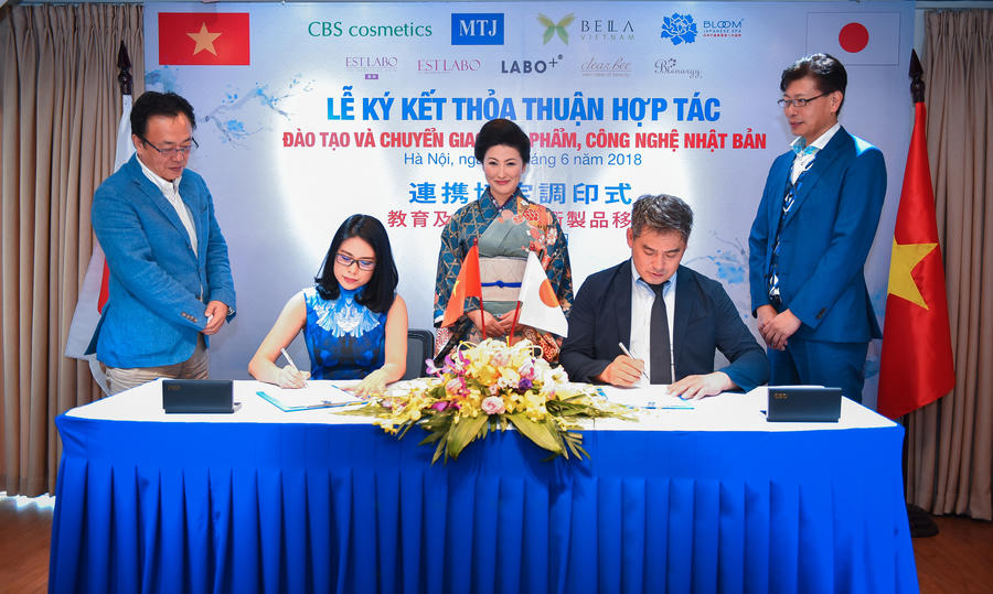 Bloom spa được nhiều người nổi tiếng đánh giá cao về chất lượng phục vụ