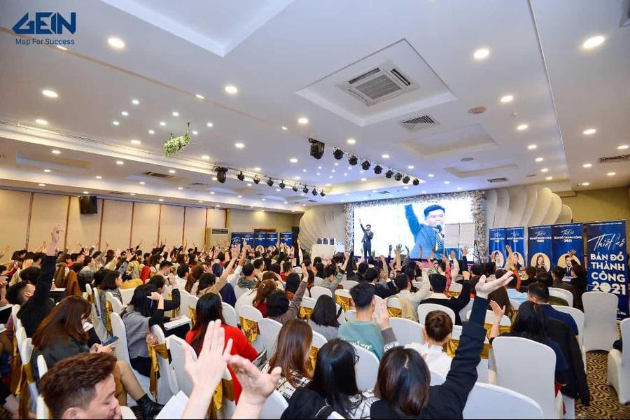 Lang Công Đạt đào tạo cho học sinh, sinh viên với chủ đề thấu hiểu con người