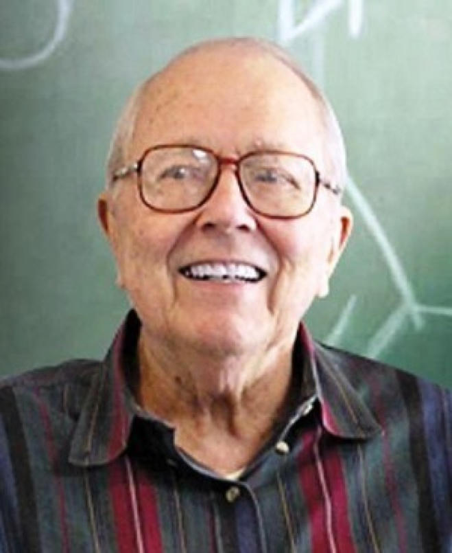 Những người nổi tiếng chỉ thành công từ sau tuổi 40 - Ảnh 11