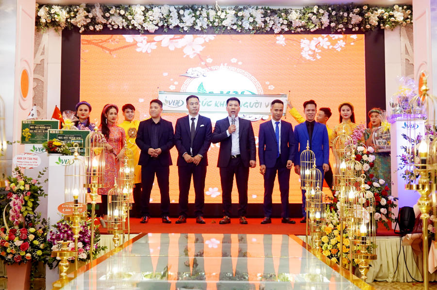 Ban lãnh đạo Tập đoàn thương mại VTH chia sẻ cảm xúc về buổi lễ ra mắt