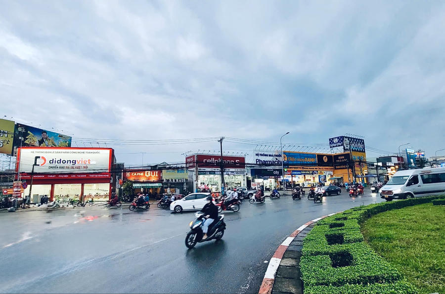 Cửa hàng được đặt ở vị trí trung tâm của TP Biên Hòa.&nbsp;