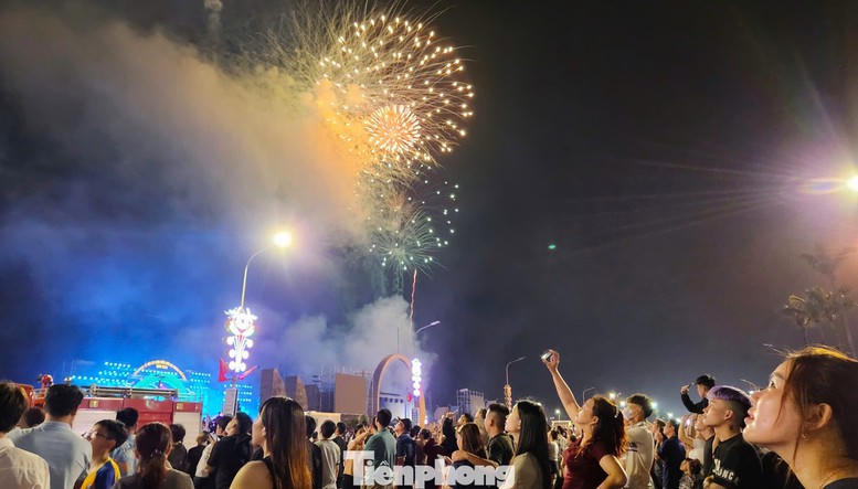 Rộn ràng không khí đón xuân trên mọi miền Tổ quốc- Ảnh 12.