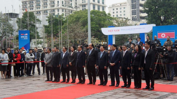 Lãnh đạo các bộ, ngành, địa phương dự lễ khai trương