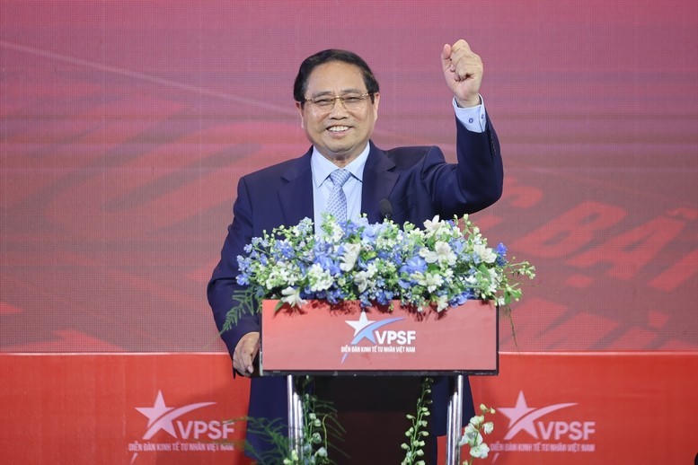 Theo Thủ tướng: Nguồn lực bắt nguồn từ tư duy và tầm nhìn, động lực bắt nguồn từ sự sáng tạo và đổi mới, sức mạnh bắt nguồn từ nhân dân và doanh nghiệp.