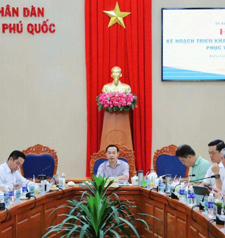 Chủ tịch UBND tỉnh Kiên Giang Nguyễn Thanh Nhàn phát biểu kết luận tại Hội nghị