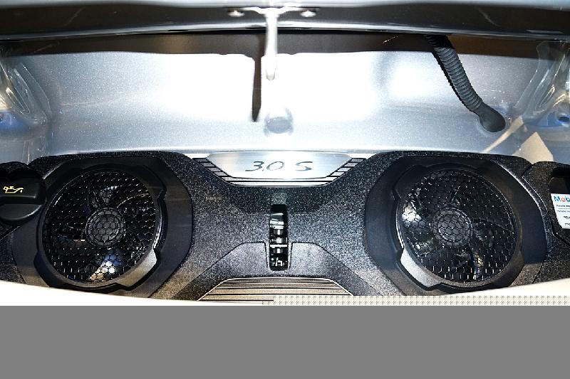 can canh porsche 911 the he moi gia 95 ty dong vua co mat tai viet nam