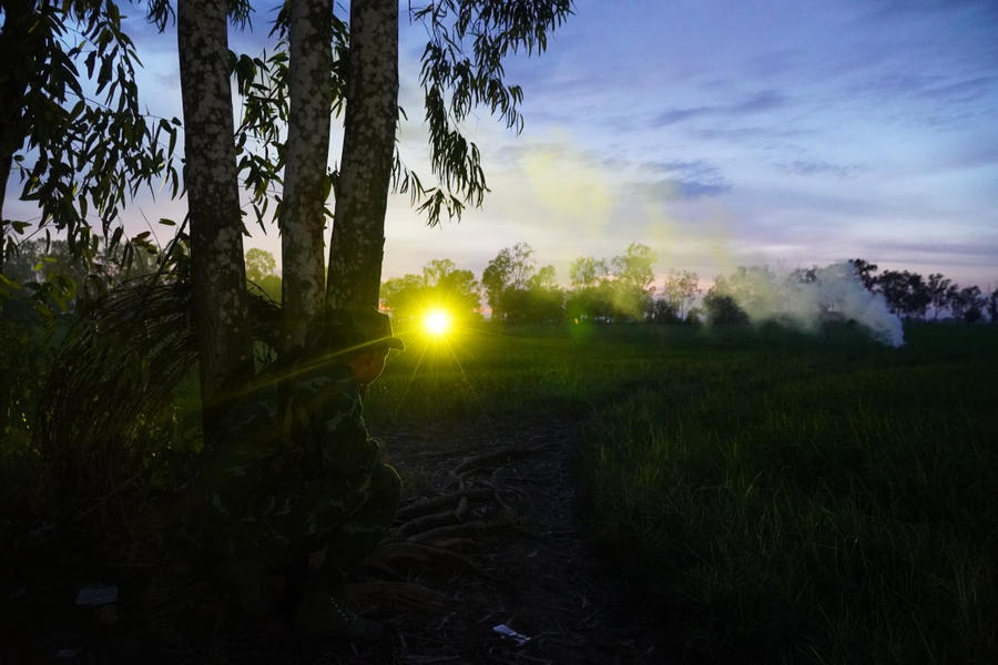 Đồn BPCK Mỹ Quý Tây liên tục truy quét tội phạm khu vực biên giới. Ảnh: Anh Như