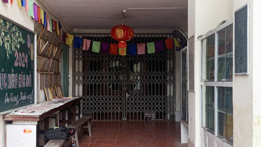 Không gian cầu thang văn hóa – thư viện thu nhỏ của tòa dân cư.