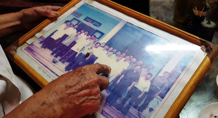 Nguyên Tổng Bí thư Lê Khả Phiêu trong tấm hình