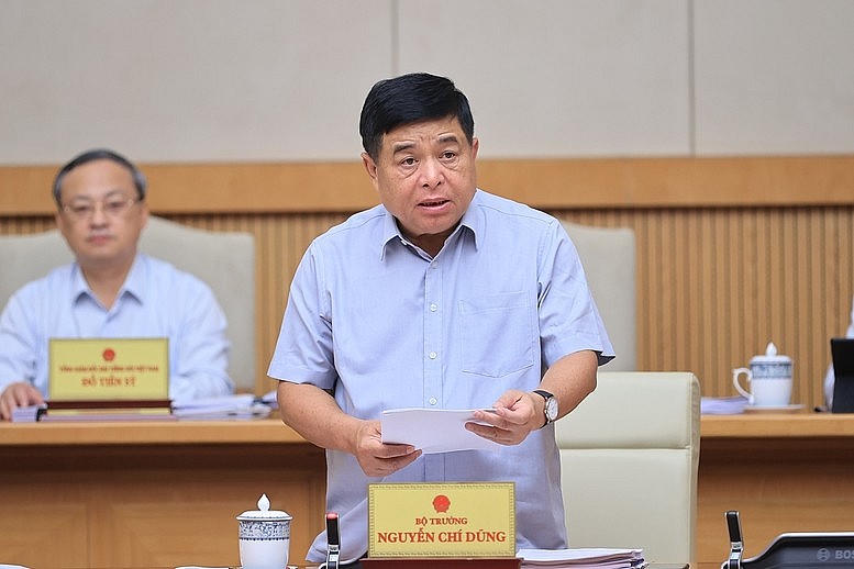 Bộ trưởng Bộ Kế hoạch và Đầu tư phát biểu tại Phiên họp - Ảnh: VGP/Nhật Bắc