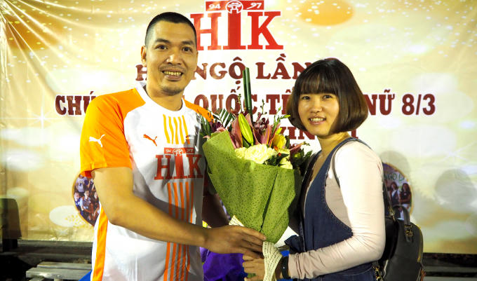Ra mắt CLB bóng đá Vinh I tại Hà Nội