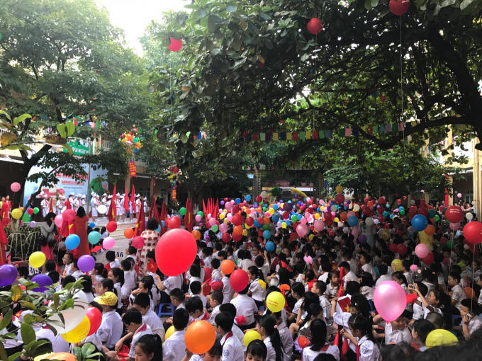 Không khí khai giảng tại trường Tiểu học Thành Công B (Phường Thành Công, Ba Đình, Hà Nội). Được biết, năm nay trường đón nhận 400 học sinh vào lớp 1.
