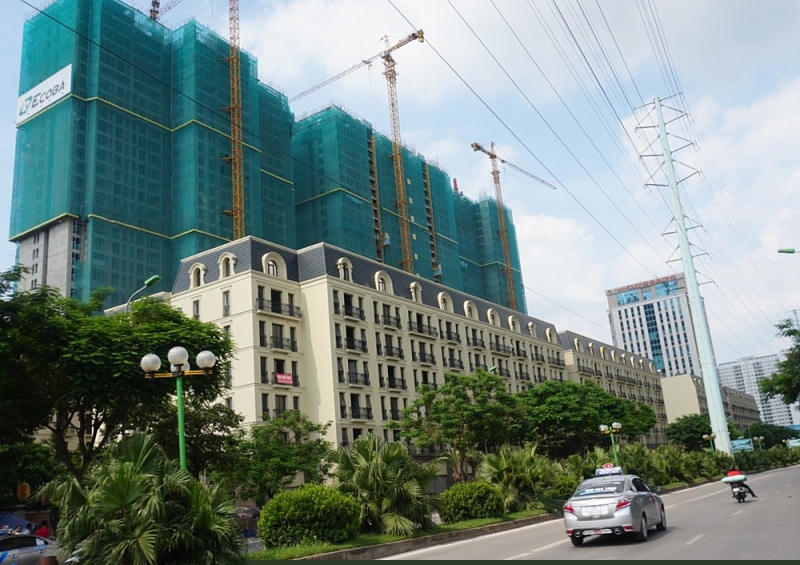 3 tòa chung cư cao 45 tầng với 1.328 căn hộ đang triển khai thi công.
