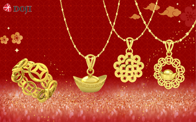 Hàng loạt những sản phẩm như nhẫn, vòng cổ, lắc có thiết kế hình đồng tiền, thỏi vàng, lợn con... là quà tằng mang lại may mắn cho các cặp đôi