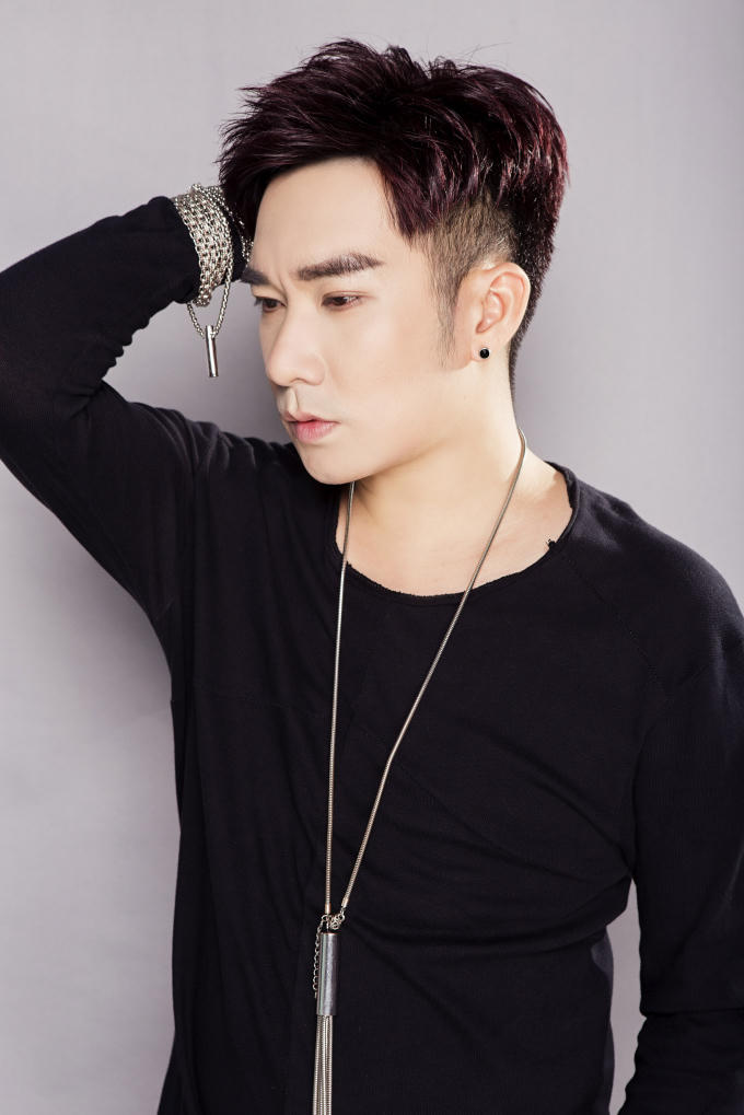 Tophits tháng 7: Đan Trường đối đầu Quang Hà