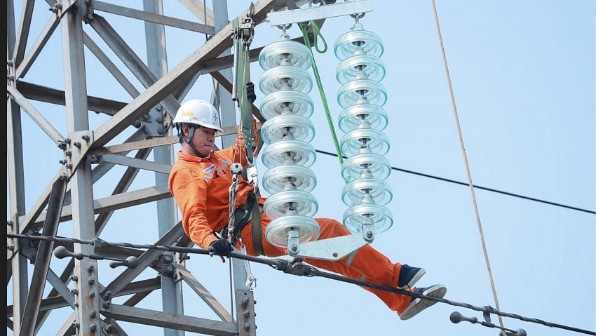 103,3 triệu kWh - là lượng điện tiêu thụ của Thủ đô Hà Nội vào ngày 14/06/2024, cao nhất từ trước đến nay và cao hơn khoảng 2 triệu kWh so với ngày cao nhất của năm 2023 (101,133 triệu kWh)