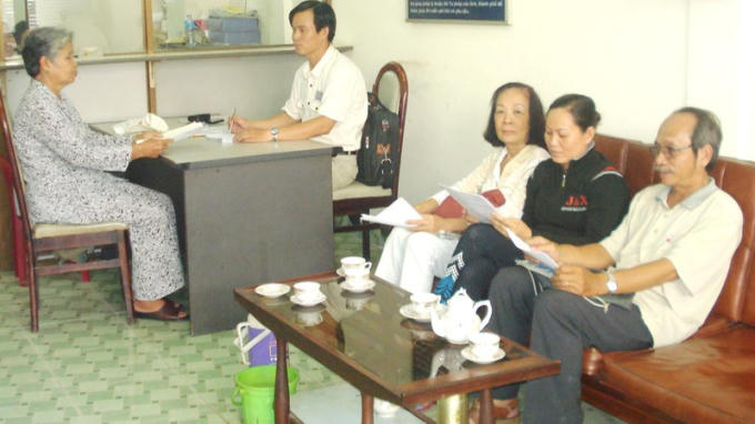 Luật sư Hồng Cơ tư vấn pháp lý cho bạn đọc tại CQĐD Báo PLVN ở TP Hồ Chí Minh.