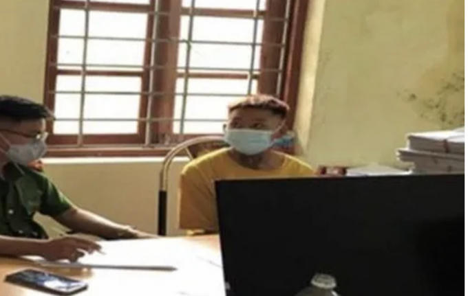 05D8933E-A0D4-455E-9B29-0F4A7A8B8657.