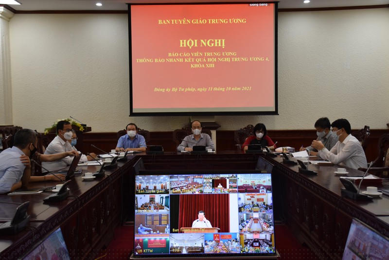 Đảng ủy Bộ Tư pháp học tập, quán triệt Nghị quyết Hội nghị Trung ương 4 khóa XIII