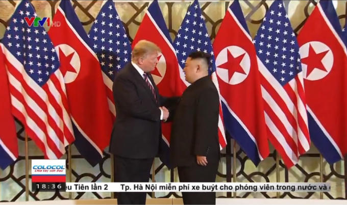Thời khắc lịch sử Tổng thống Mỹ Donald Trump gặp Nhà lãnh đạo Triều Tiên Kim Jong-un tại Hà Nội.