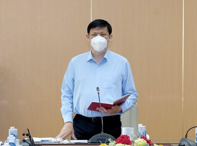 Bộ trưởng Bộ Y tế Nguyễn Thanh Long bày tỏ lời cảm ơn đến các nhà khoa học, các chuyên gia của các Hội đồng khoa học trong thời gian qua đã có nhiều ý kiến đóng góp tâm huyết, sâu sắc và đầy trách nhiệm đối với công tác phòng chống dịch (Ảnh:Trần Minh)
