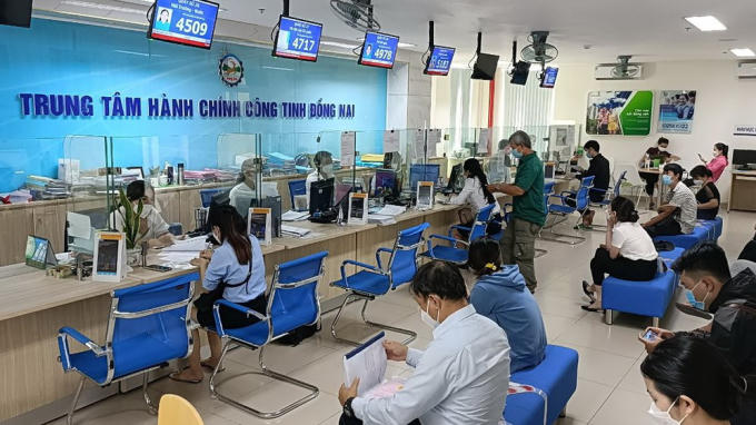 CE83B919-CB15-4DD0-90F0-7091ACEE38AF.