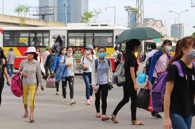 Từ khoảng 2h chiều đã có rất nhiều bạn sinh viên tranh thủ rời quê sớm.