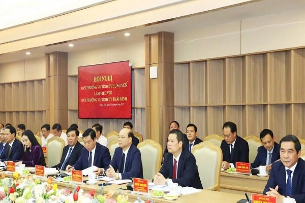 Ban Thường vụ Tỉnh ủy Thái Bình dự họp.