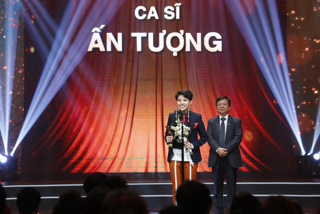&ldquo;Người ph&aacute;n xử&rdquo; thắng lớn tại giải thưởng Ấn tượng VTV 2017