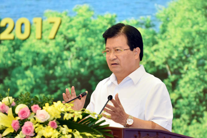 Phó Thủ tướng Trịnh Đình Dũng chủ trì Hội nghị.