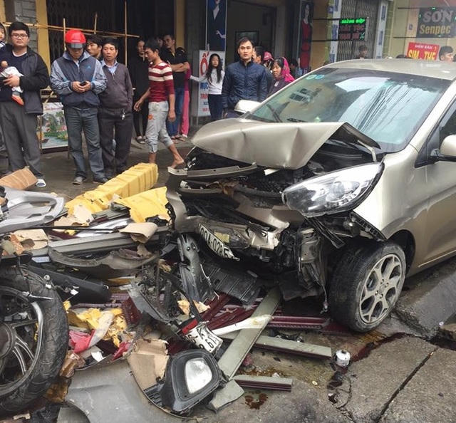 Hiện trường xảy ra vụ tai nạn.