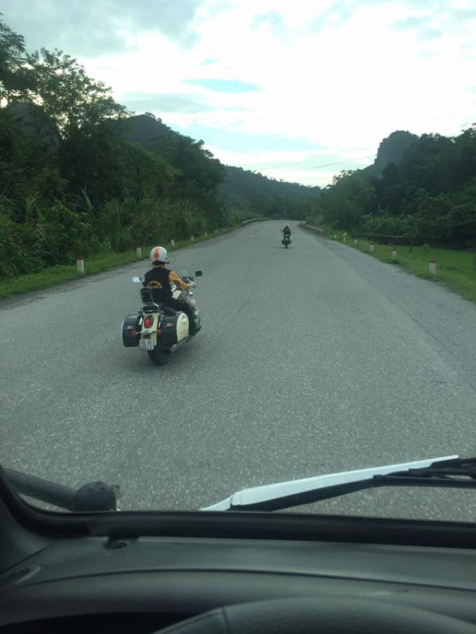 Xe của câu lạc bộ mô tô Hà Nội.