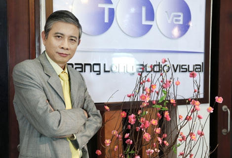 Đạo diễn Đông Hồng