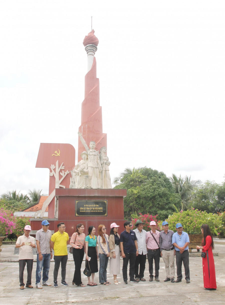 Di tích lịch sử Khu Căn cứ Tỉnh ủy tại Xẻo Đước (xã Phú Mỹ) là công trình văn hóa – lịch sử có ý nghĩa quan trọng trong việc gìn giữ, giáo dục truyền thống cách mạng của địa phương.