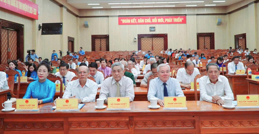 Đại biểu tham dự Hội nghị tổng kết công tác khóa X, nhiệm kỳ 2021-2026.