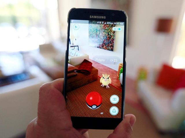 Chàng trai nộp đơn nghỉ việc để đi săn Pokemon Go