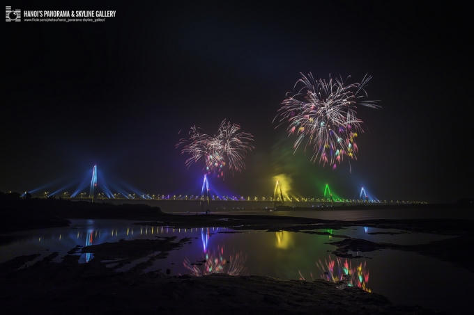 Năm nay, cầu Nhật Tân không là điểm diễn ra bắn pháo hoa của Thủ đô Hà Nội. (Ảnh: Hanoi's Panorama & Skyline Gallery)