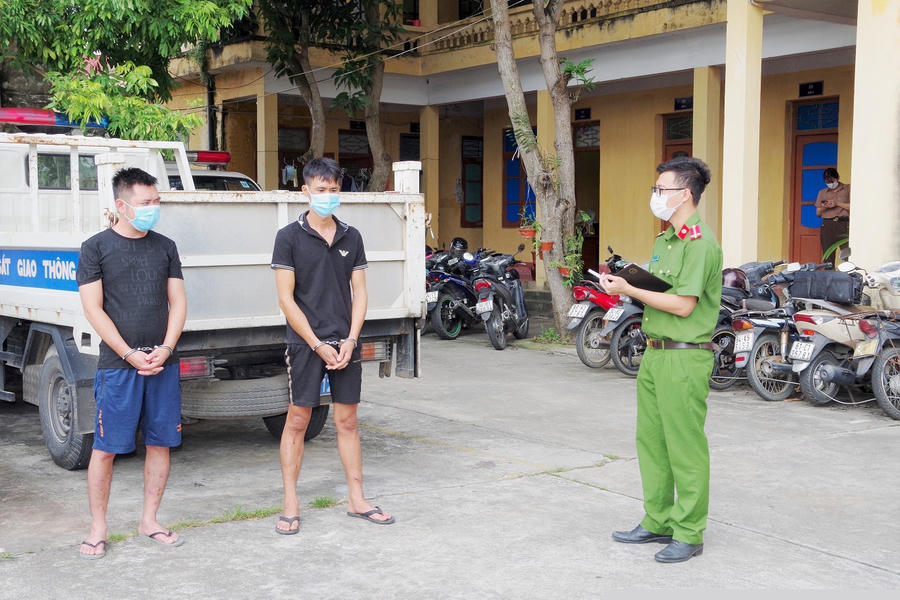 Hai đối tượng bị bắt giữ