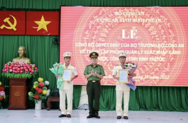 Công an Bình Phước thành lập Phòng Quản lý xuất nhập cảnh