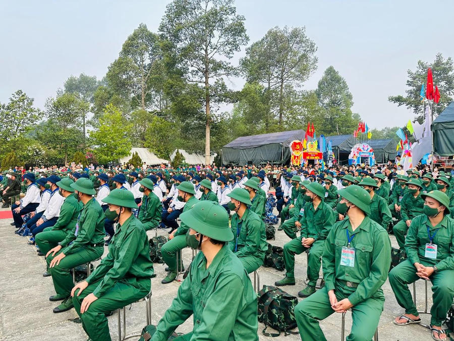 : Chất lượng thanh niên nhập ngũ năm nay đạt cả 3 tiêu chí: Sức khỏe, trình độ văn hóa, chất lượng chính trị.